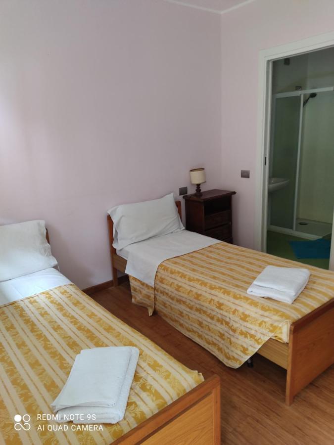 Agriturismo Villa Brugolta Lavena Ponte Tresa Bagian luar foto